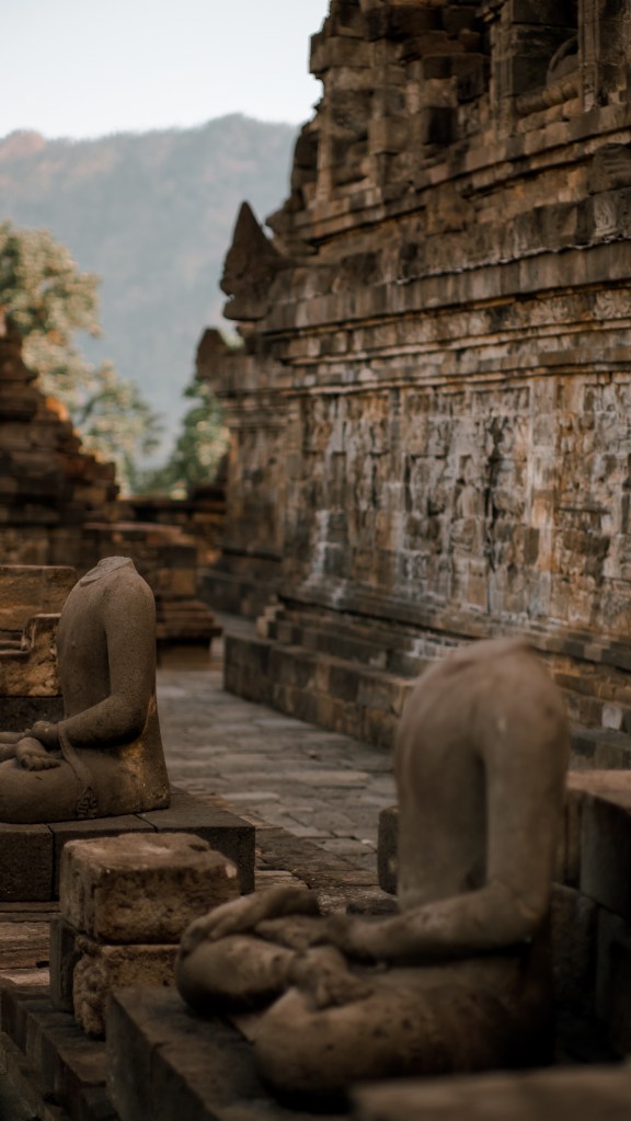 BOROBODUR